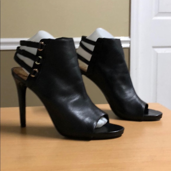 Vince Camuto Fenette Stiletto heels 9.5 Black - Picture 3 of 13